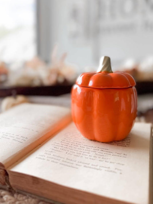 BOURBON PUMPKIN Pumpkin-Shaped Candle