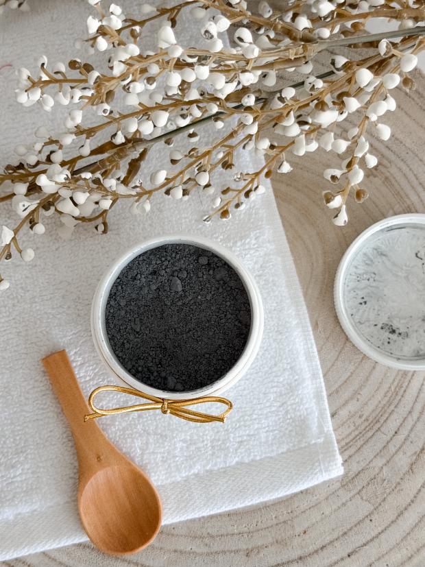 DETOX CLAY FACE MASK