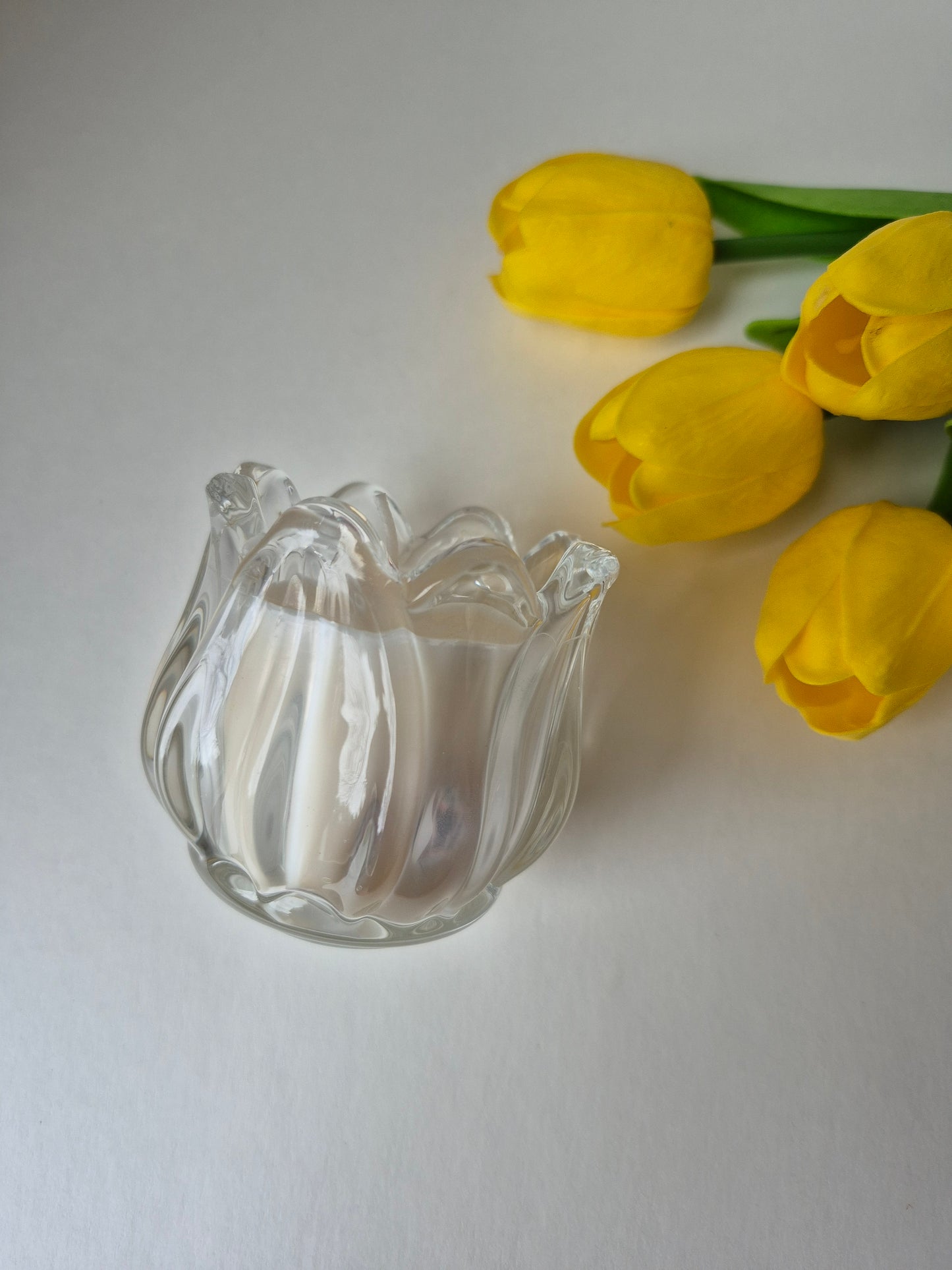 Tulip Candle